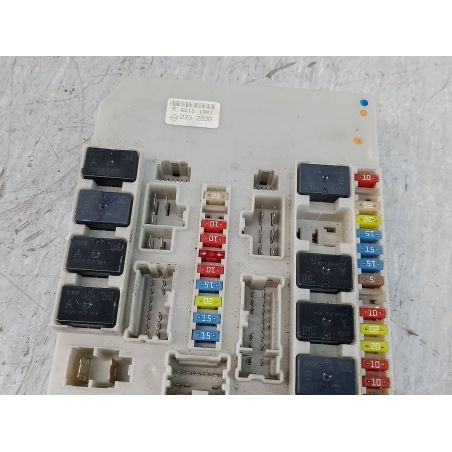 SKRZYNKA BEZPIECZNIKÓW RENAULT MODUS 1.2 16V 2005 233293G 