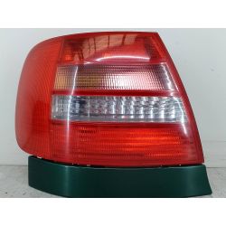 LAMPA TYLNA LEWA AUDI A4 B5 1.81.8 B1999289901                                            
