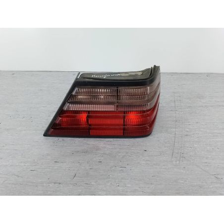 LAMPA TYLNA PRAWA MERCEDES-BENZ W124 (84-96) 2.0 D 75KM 2.0 D 1995 