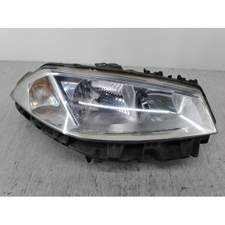 LAMPA PRZÓD PRAWA RENAULT MEGANE II ( 02-09 ) 1.5 DCI 2003 8200073221F  89307000 