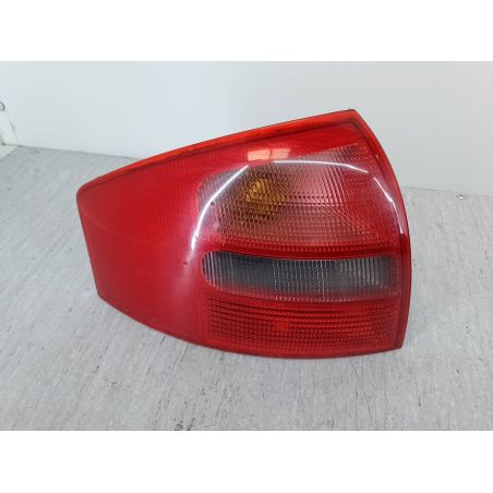 LAMPA TYLNA LEWA AUDI A6 C5 1.8 T 1999 4B5945095      148151 