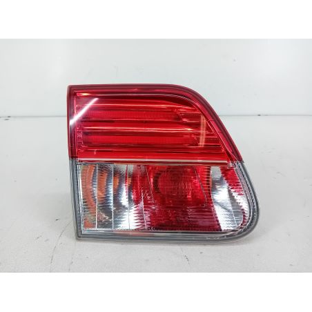 LAMPA TYLNA LEWA W KLAPE TOYOTA AVENSIS III T27 2.0 D-4D 126KM 2.0 D-4D 2012 