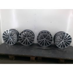 FELGI ALUMINIOWE KOMPLET 18 BMW F40 3.0 D20206856089                                            