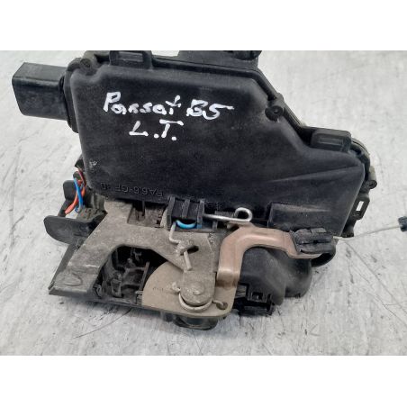 ZAMEK DRZWI LEWY TYŁ VW PASSAT B5 1.9 TDI 1998 