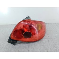 LAMPA TYLNA PRAWA PEUGEOT 206 1.4 16V2005                                            