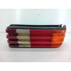 LAMPA TYLNA PRAWA MERCEDES-BENZ W126 (79-91) 3.0 D 109KM3.0 D1984                                            