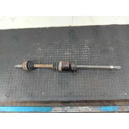 PÓŁOŚ PRAWA PRZÓD KIA SORENTO I 2.5 CRDI 140KM 2.5 CRDI 2002 2212-SOR 