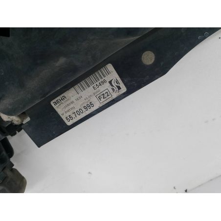 CHŁODNICA WODY Z WENTYLATOREM FIAT GRANDE PUNTO 1.4 1.4 8V 2006 55700447  55700995 