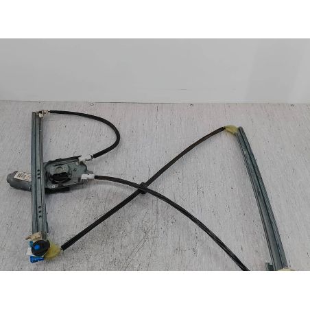 PODNOŚNIK SZYBY PRAWY PRZÓD RENAULT LAGUNA II ( 02-07 ) 1.8 16V 2005 400569 