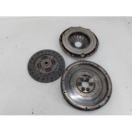 SPRZĘGŁO KOMPLETNE VW PASSAT B6 1.9 TDI 105KM 1.9 TDI 2007 038105273D  038141032 