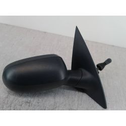 LUSTERKO PRAWE OPEL CORSA C 1.0 B2003065022R2                                            