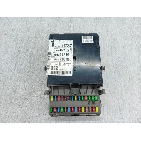 SKRZYNKA BEZPIECZNIKÓW RENAULT VEL SATIS 3.0 DCI 180KM 3.0 DCI 2006 8200601219  8200607102  8200371619 