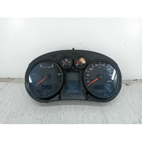 LICZNIK AUDI A2 8Z 1.4 TDI 75KM 1.4 TDI 2000 8Z0920900 