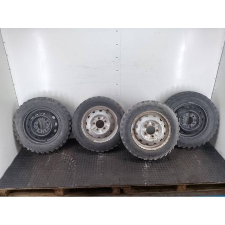 FELGI STALOWE KOMPLET 16 Z OPONAMI ŁADA NIVA 1.6 1976 