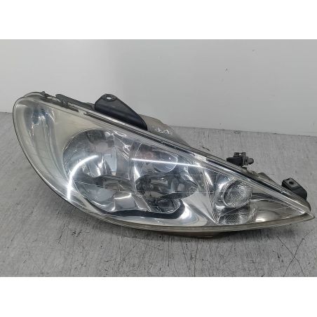 LAMPA PRZÓD PRAWA PEUGEOT 206 SW 1.6 16V 2006 89000520 