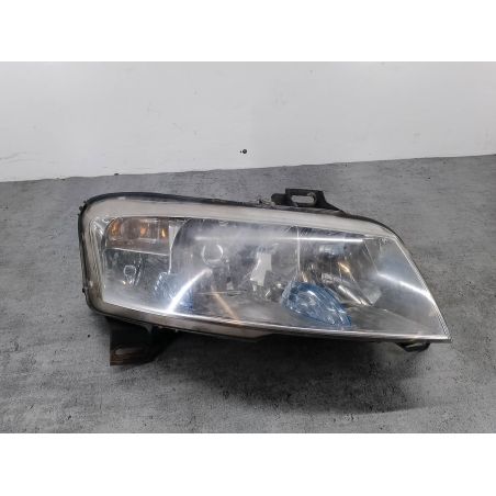 LAMPA PRZÓD PRAWA FIAT STILO 1.6 16V 1.6 16V 2002 467588080   