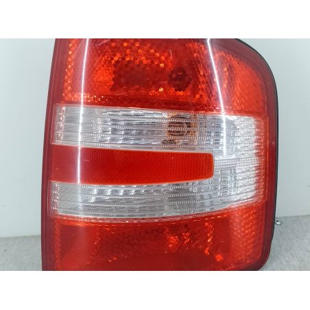 LAMPA TYLNA PRAWA SKODA FABIA I 1.2 12V 2005 6Y9945112B 