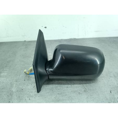 LUSTERKO LEWE KIA JOICE 2.0 139KM 2.0 16V 2000 