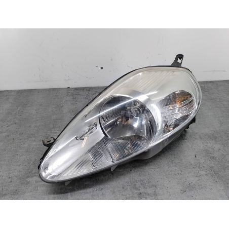 LAMPA PRZÓD LEWA FIAT GRANDE PUNTO 1.4 1.4 8V 2009 08-661-1164  08-661-1147 