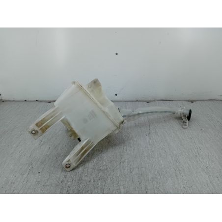 ZBIORNIK SPRYSKIWACZY TOYOTA RAV4 II ( 00-06 ) 2.0 D4D 116KM 2.0 D-4D 2004 060851-139 