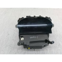 LICZNIK TOYOTA YARIS I LIFT 1.0 B 1S-P52LM200421655865-3  21655864-5                                            
