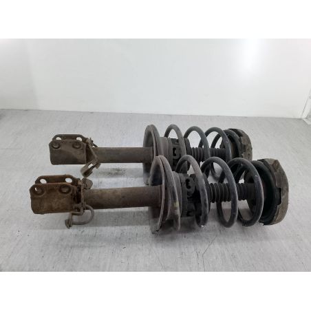 AMORTYZATORY PRZÓD KOMPLET RENAULT MEGANE I ( 95-03 ) 1.4 16V 1.4 16V 2002 RENAULT 