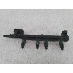 LISTWA WTRYSKOWA VW GOLF IV 1.6 8V200006A133317A      037906031AA                                            