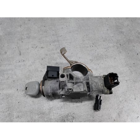 STACYJKA TOYOTA AVENSIS II T25 1.8 VVT-I 129KM 1.8 VVT-I 2006 N0501517/8 