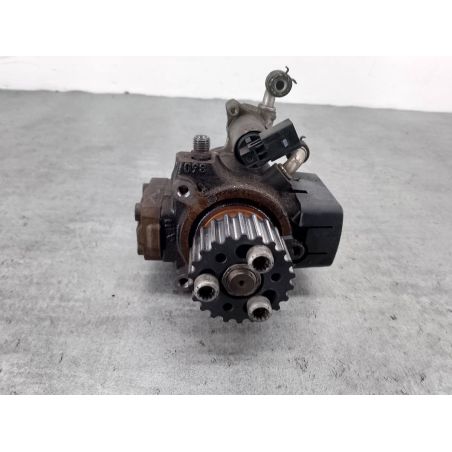 POMPA WTRYSKOWA VW GOLF VI 1.6 TDI 105KM 1.6 TDI 2012 03L130755E   