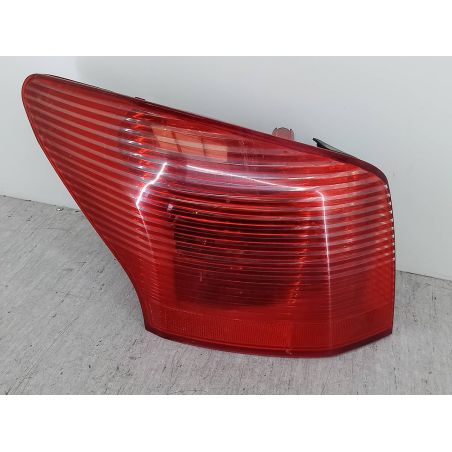 LAMPA TYLNA LEWA PEUGEOT 407 SW 1.6 HDI 109KM 1.6 HDI 2005 LAMPA TYLNA LEWA 
