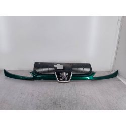 ATRAPA GRILL GRIL PEUGEOT 206 1.1 i 60KM1.1 i 8V200296286912  9628934280                                            