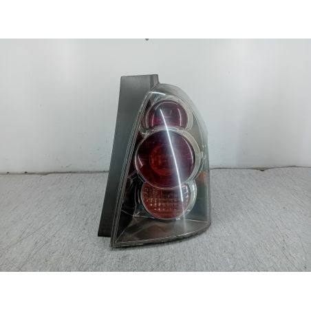 LAMPA TYLNA PRAWA TOYOTA COROLLA VERSO I 2.0 D4D 2.0 D-4D 2004 81551-0F020-00 12542S 
