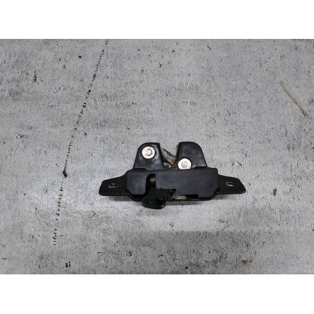 ZAMEK KLAPY PEUGEOT 206 CC 2.0 i 16V 136KM 2.0 i 16V 2002 PEUGEOT 