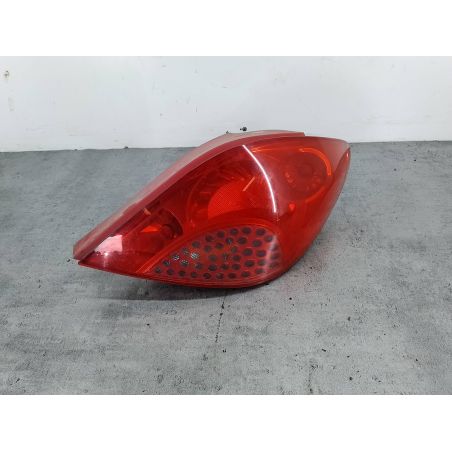 LAMPA TYLNA PRAWA PEUGEOT 207 1.4 VTI 95KM 1.4 VTI 2008 9649986580   VP5PFX-13404-A 