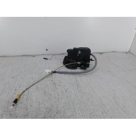 ZAMEK DRZWI PRAWY TYŁ BMW E90 2.0 2.0 16V 320i 2005 7060296 