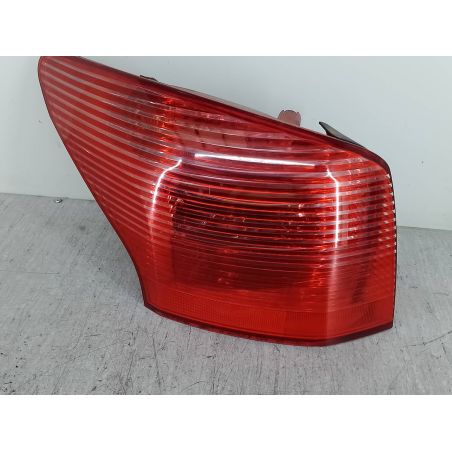 LAMPA TYLNA LEWA PEUGEOT 407 SW 2.0 HDI 136KM 2.0 HDI 2005 LAMPA TYLNA LEWA 
