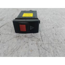WŁĄCZNIK ŚWIATEŁ AWARYJNYCH AUDI A4 B5 1.9 TDI 110KM1.9 TDI19988D0941509C                                            