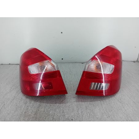 LAMPY TYŁ KOMPLET SKODA FABIA II 1.2 HTP 12V 70KM 1.2 HTP 2009 5J6945096  5J6945095 