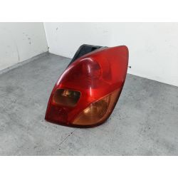 LAMPA TYLNA PRAWA TOYOTA COROLLA VERSO I 2.0 D-4D 90KM2.0 D-4D20021827                                            