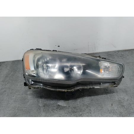 LAMPA PRZÓD PRAWA MITSUBISHI LANCER IX ( 07-16 ) 1.8 143KM 1.8 16V 2009 P6117 P6118 