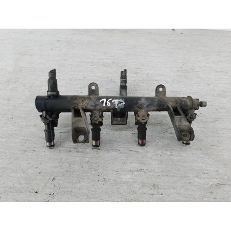 LISTWA WTRYSKOWA PEUGEOT 206 1.1 i 60KM 1.1 8V 2003 01F012A  9628982980 D 