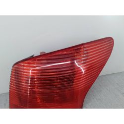 LAMPA TYLNA PRAWA PEUGEOT 407 SW 1.8 16V 116KM1.8 16V20049641948680                                            