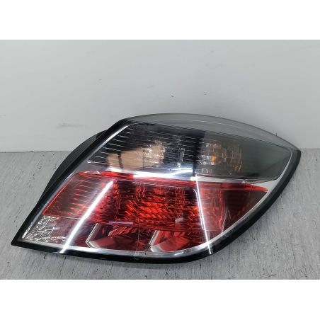 LAMPA TYLNA PRAWA OPEL ASTRA H 1.7 CDTI 100KM 1.7 CDTI 2006 24451634  008748-02 