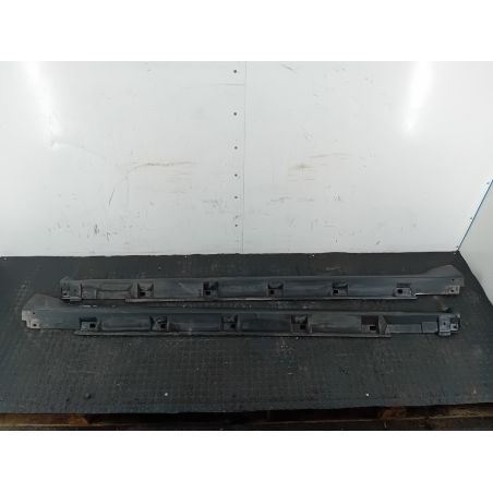 LISTWY PROGOWE KOMPLET SUBARU XV 2.0 16V 2012 LISTWY PROGOWE KOMPLET 