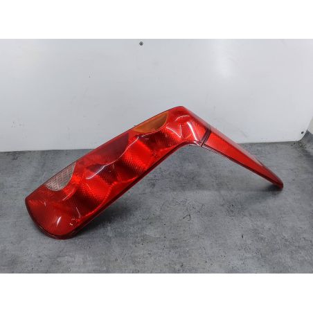 LAMPA TYLNA PRAWA NISSAN NOTE I 1.4 88KM 1.4 16V 2006 220-16752 
