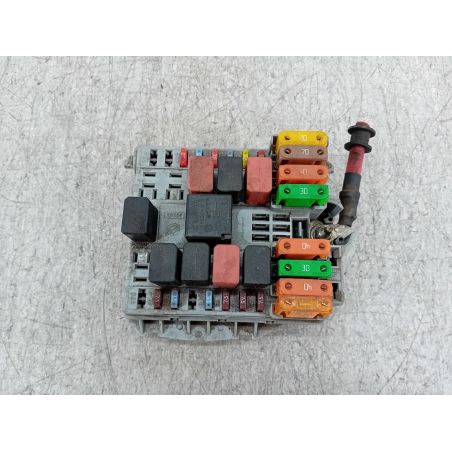 SKRZYNKA BEZPIECZNIKÓW FIAT LINEA 1.4 1.4 8V 2007 51799847 