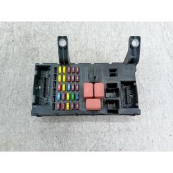 SKRZYNKA BEZPIECZNIKÓW FIAT LINEA 1.41.4 8V200751778008  51763390 503440200504                                            