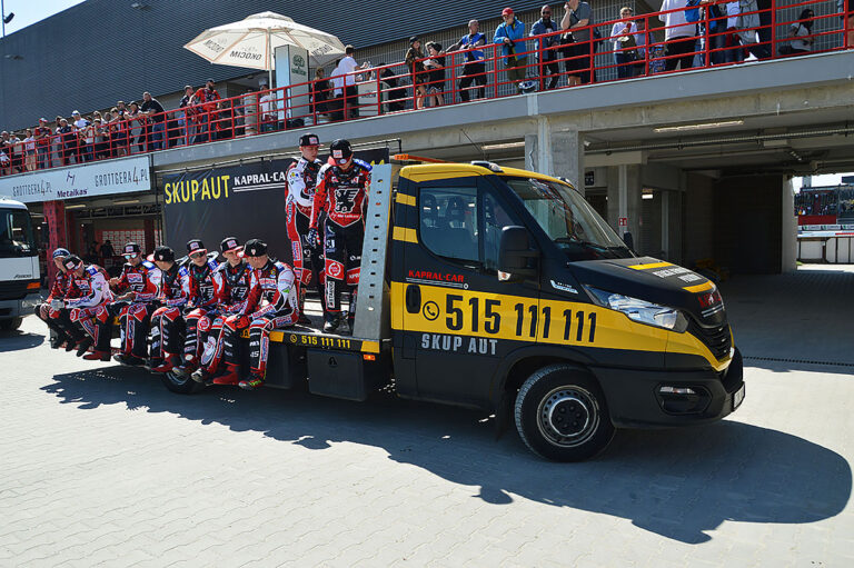 Laweta Kapral-Car na stadionie Polonia Bydgoszcz